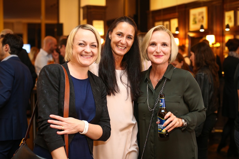 Petra Winkler und Sonja Wachter (Marketing Erdinger) und Nicole Eismann (Kiecom)