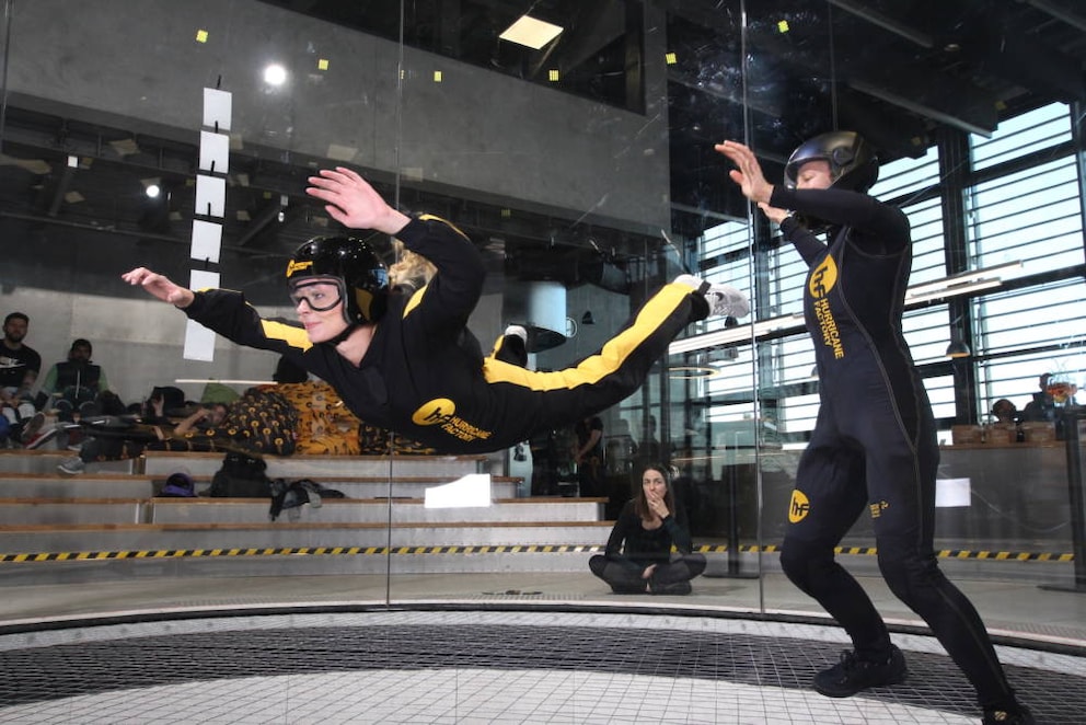 Bodyflying: What it's like to fly in the wind tunnel