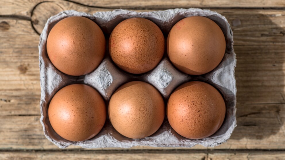Eier in einem Karton