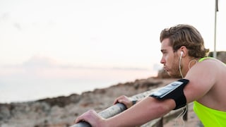 Jogger holt tief Luft
