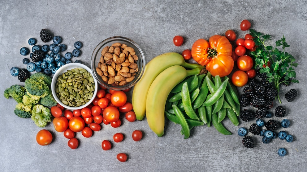 Gemüse, Obst und Mandeln