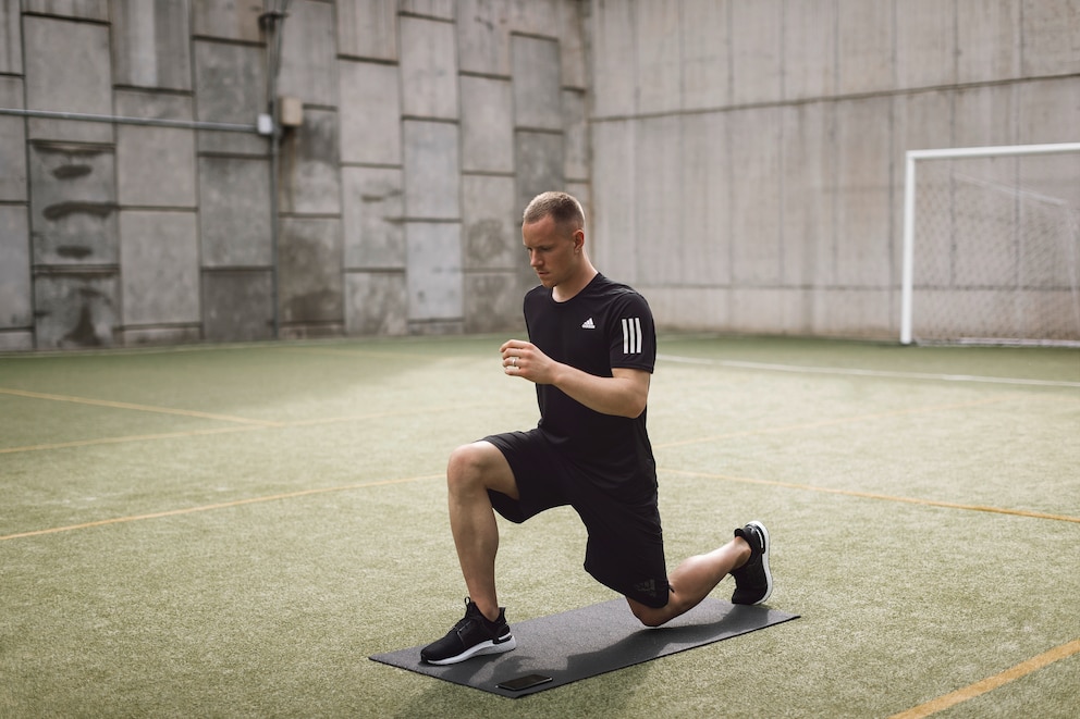 Marc-André ter Stegen macht Split Lunges