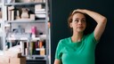Ein besorgte Frau in der Schwangerschaft