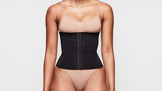 Waist Trainer der Shapewear-Marke Skims