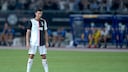Cristiano Ronaldo in typischer Pose beim Elfmeter