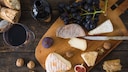 Käse und Rotwein sollen Alzheimer-Risiko senken können