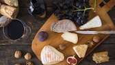 Käse und Rotwein sollen Alzheimer-Risiko senken können