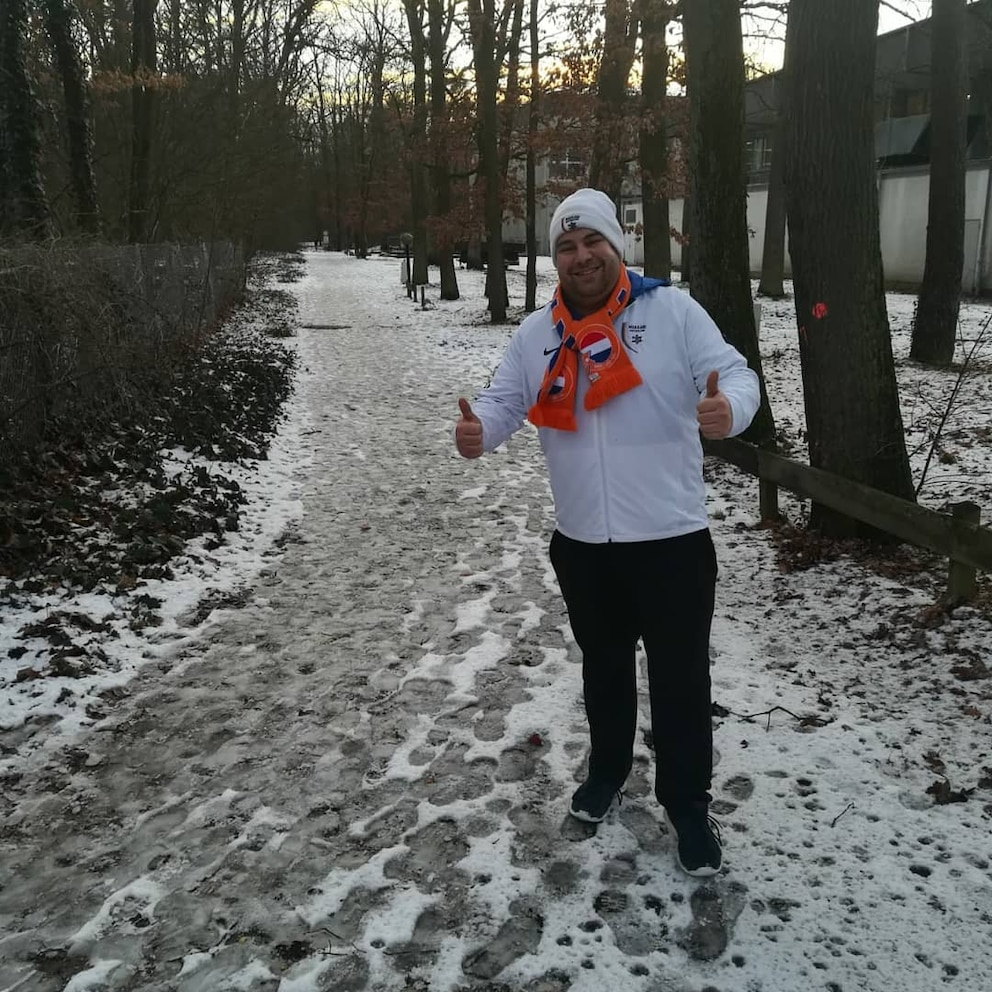 Ari beim Joggen im Stadtwald