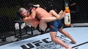 Mixed Martial Arts Kämpfer in Aktion