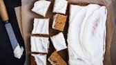 Kürbis-Kuchen mit Cream Cheese: FITBOOK hat zwei Ernährungsexperten gefragt, wie sinnvoll es ist, nach dem Sport Kuchen zu essen