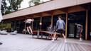 Die deutsche Nationalmannschaft verbringt die Zeit zwischen den EM-Spielen gerne mal mit anderen Ballsportarten als Fußball. Auch Teqball ist ganz vorne mit dabei.