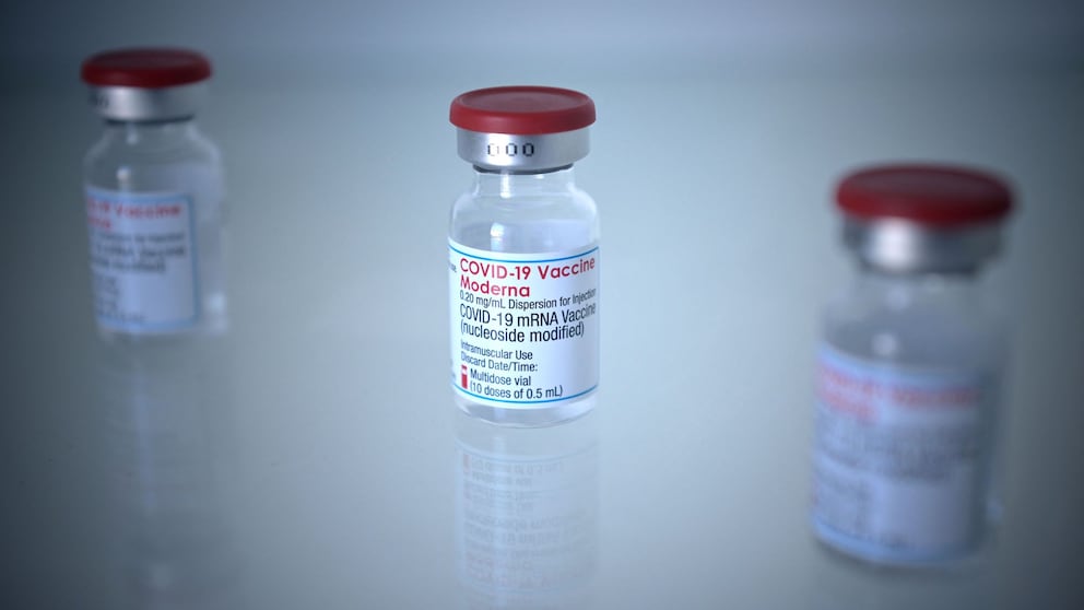 Ampulle mit Moderna-Impfstoff