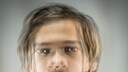Verschwommenes Bild einen Jungen