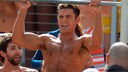 Zac Efron oberkörperfrei
