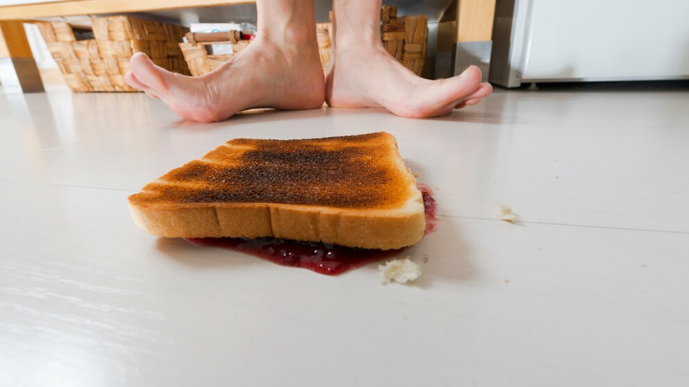 5-Sekunden-Regel: Toast auf dem Boden