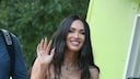 megan fox diät workout: Megan Fox lächelt und winkt