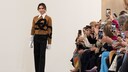 victoria beckham 25 jahre gericht ungesund: Victoria Beckham auf dem Laufsteg