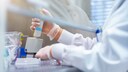 Omikron-Subvariante BA.2 gefährlich: Wissenschaftler im Labor
