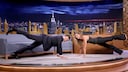 Stars Yoga: Gisele Bündchen macht Yoga mit Jimmy Fallon