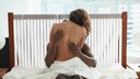 sexuelle erregung atem: Ein P&auml;rchen im Bett
