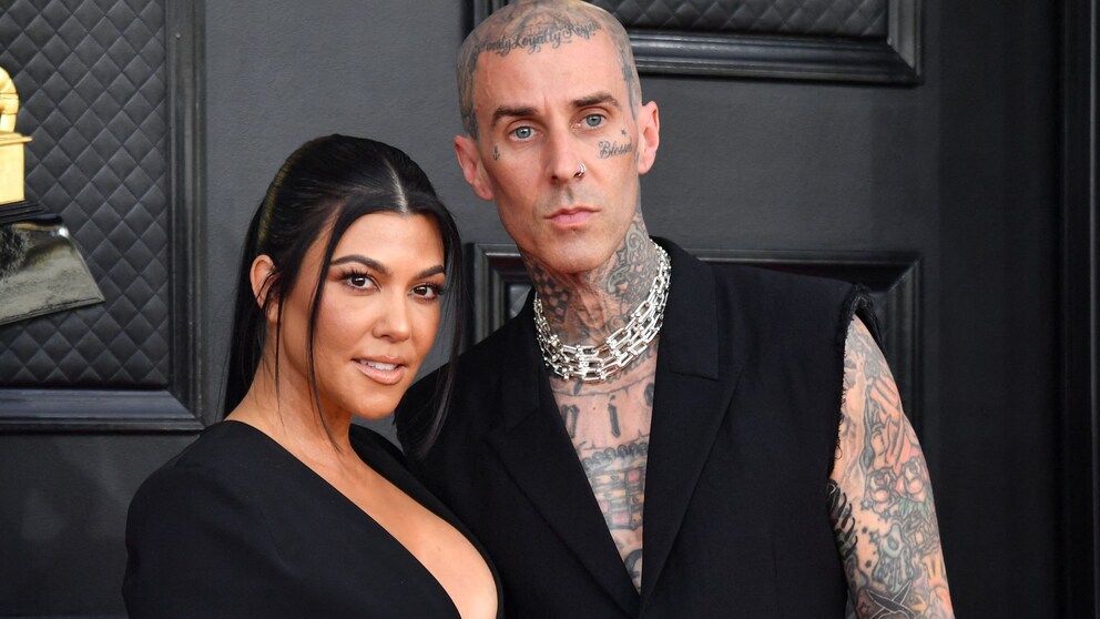 travis barker bauchspeicheldrüsenentzündung: Kourtney Kardashian und Travis Barker