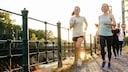 ideale menge sport_frauen joggen