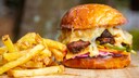 alternativen fast food: Pommes und Burger