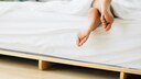Asexualität: Füße in einem Bett