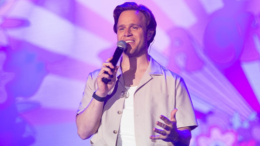 olly murs transformation: Olly Murs singt