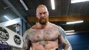 hafthor björnsson oberkörper workout: Hafthor Björnsson im Boxring