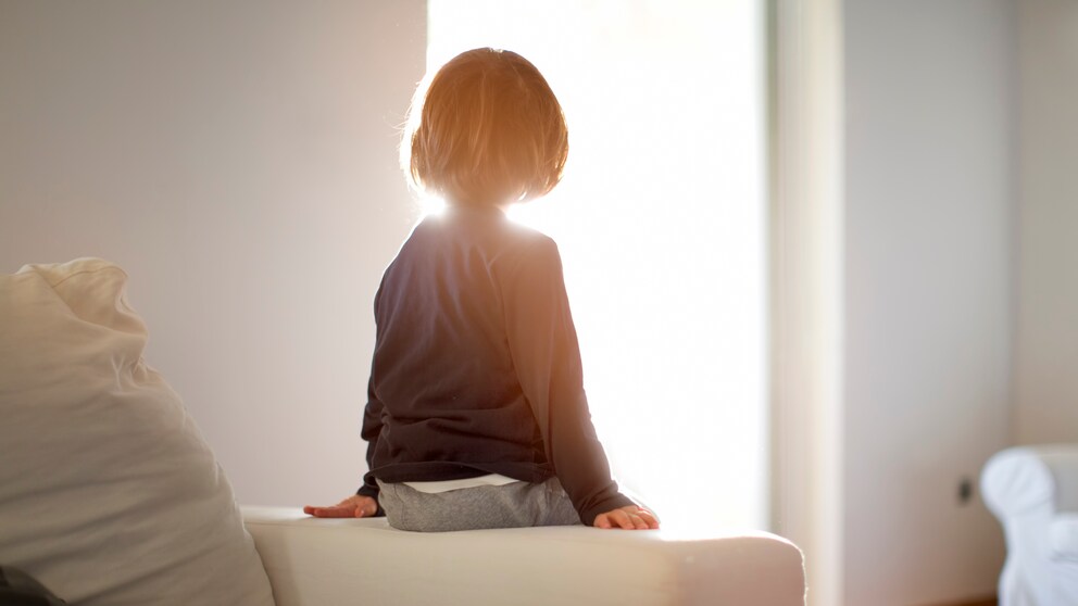Das Sanfilippo-Syndrom ist eine seltene Erbkrankheit. Schon bei kleinen Kindern treten die ersten Demenz-Symptome auf.