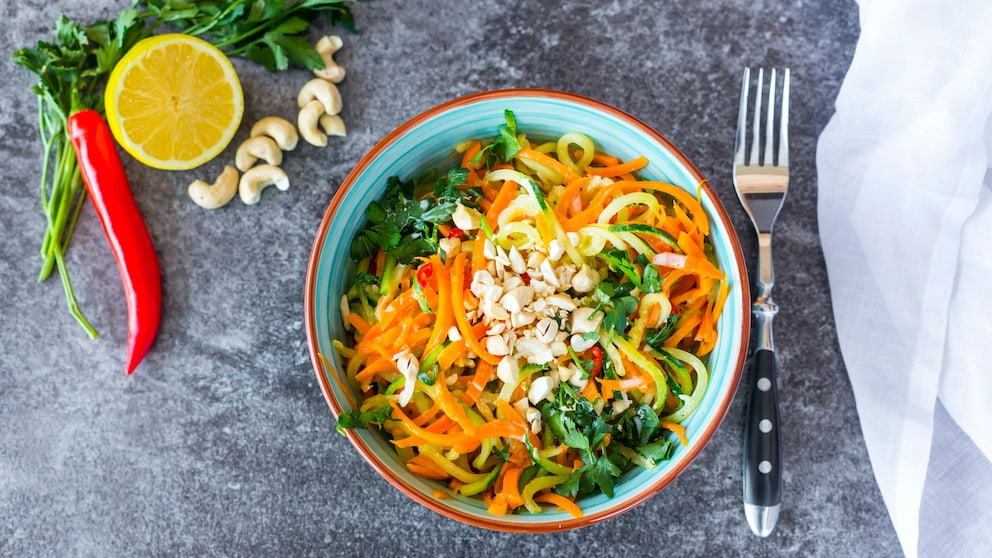 Pasta-Alternativen zum Abnehmen. Im Foto: Gemüsenudeln