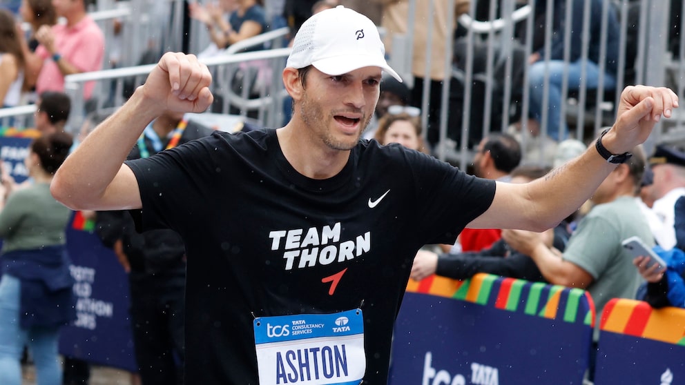 Ashton Kutcher beim New York City Marathon 2022