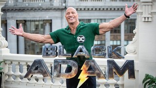 the rock black adam muskelaufbau: „The Rock“ auf einer „Black Adam“-Premiere