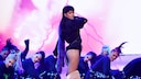 Rihanna figur: Rihanna auf der Bühne