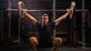 atmung leistungssteigerung: Mann beim Krafttraining