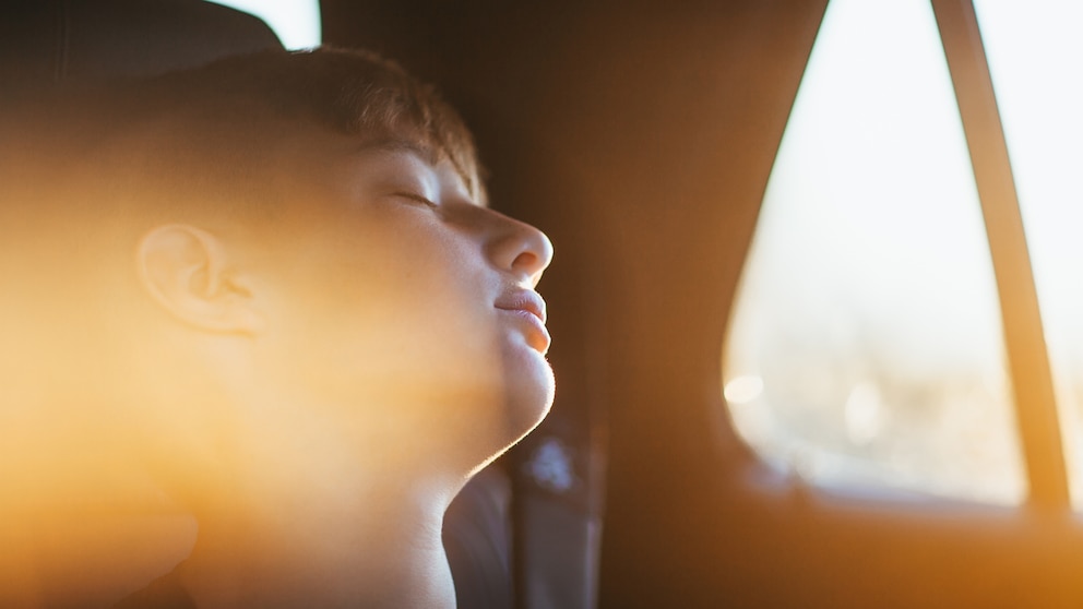 Laut einer aktuellen Studie kann sich zu wenig Schlaf im Jugendalter negativ auf die spätere Gesundheit auswirken.