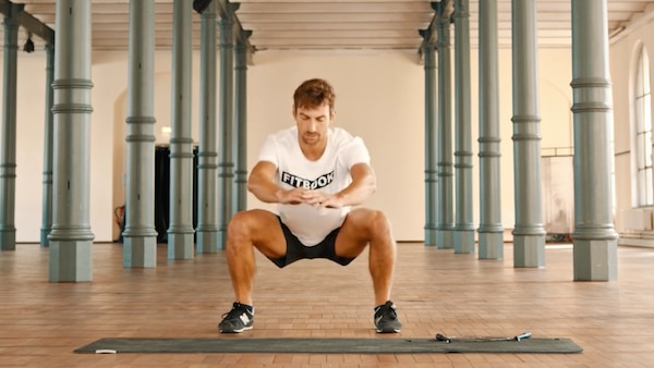 Squat Jumps mit Benni Grams