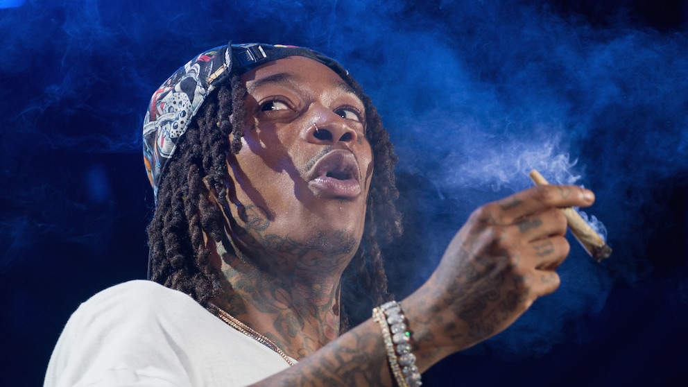 Wiz Khalifa ist bekannt für seinen Marihuana-Konsum. Laut ihm habe es auch eine positive Wirkung auf Sport.