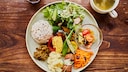 Ernährung Fettleber: Hilft Intervallfasten besser gegen eine Fettleber als eine reine Kalorienreduktion? Forscher haben es untersucht.