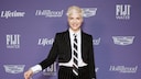 Selma Blair Multiple Sklerose: Selma Blair mit Gehstock