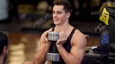 Pietro Boselli ist nicht nur erfolgreiches Model, sondern auch ein Fitness-Influencer und Ingenieur