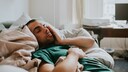 Anhaltende M&uuml;digkeit macht vielen Long-Covid-Patienten zu schaffen und wirkt sich extrem auf die Lebensqualit&auml;t aus, wie eine neue Studie zeigt