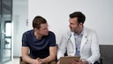 Patient und Arzt im Gespräch