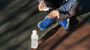 Sportler mit Nahrungsergänzungsmitteln