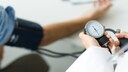 Sollte man den Blutdruck besser im Liegen messen?
