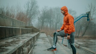 Mann beim Ountdoor-Training