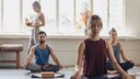 Sivananda Yoga kombiniert körperliche und mentale Entspannung miteinander.