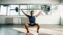 Overhead Squat bzw. Überkopfkniebeuge