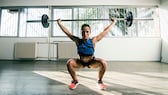 Overhead Squat bzw. Überkopfkniebeuge